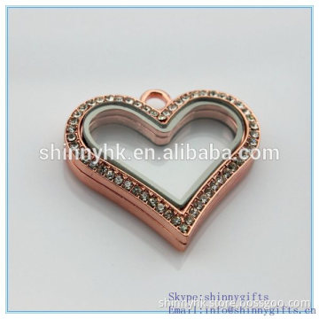 Heart shape heart shaped photo locket pendant for Valentine's gifts